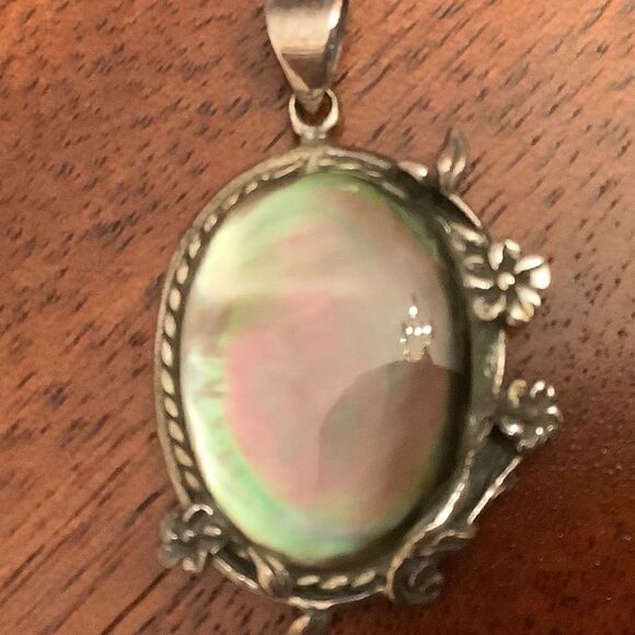𝅺sterling SILVER 925 ABALONE MOTHER OF PEARL OVAL PENDANT​ - Picture 1 of 7